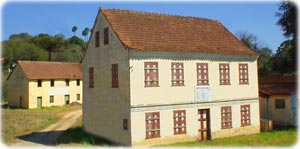 Casa dos Gerânios em Santa Felicidade
